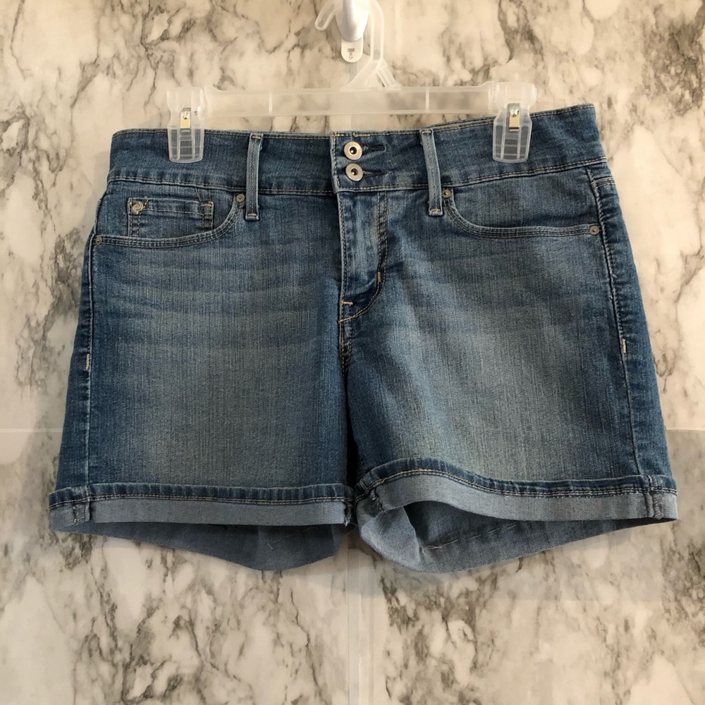 Denizen from Levi